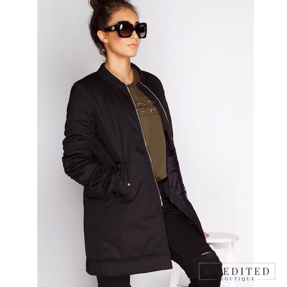 🏷 SALE - Oversized Bomber Jacket - Picture 3 of 5